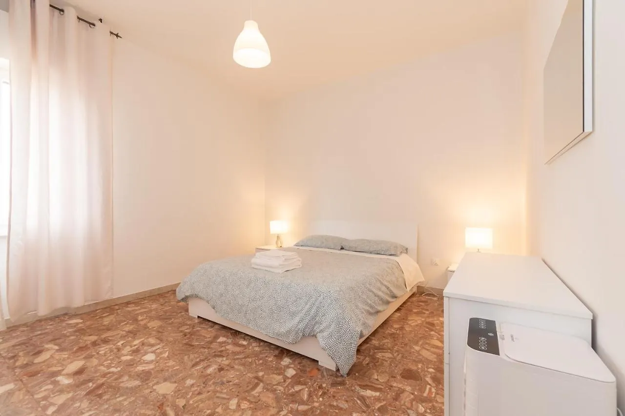 Ospedale Civile 1 - F&L Apartment Brescia Italy